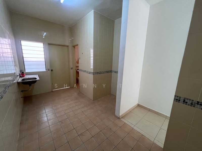 Terraced House for Sale in Bandar Sungai Long (Selangor) - Shanny Tan - Kitchen - PropertyGuru.com.my