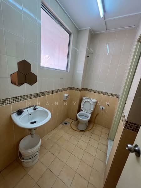 Terraced House for Sale in Bandar Sungai Long (Selangor) - Shanny Tan - Bathroom - PropertyGuru.com.my