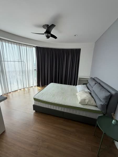 Kondominium untuk Disewa di Vivo Residential Suites - JJ Lim - Bedroom - PropertyGuru.com.my