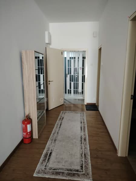 Condominium for Rent at Lakefront Homes - Eric Yap - Corridor - PropertyGuru.com.my