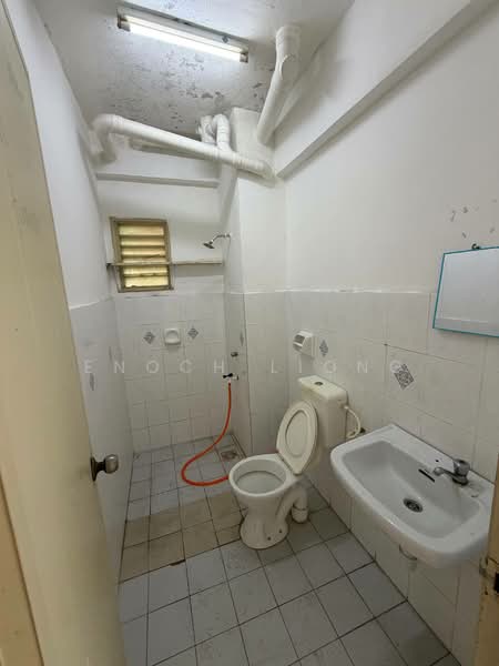 Apartment for Rent at Vista Seri Alam - Enoch Liong - Bathroom - PropertyGuru.com.my