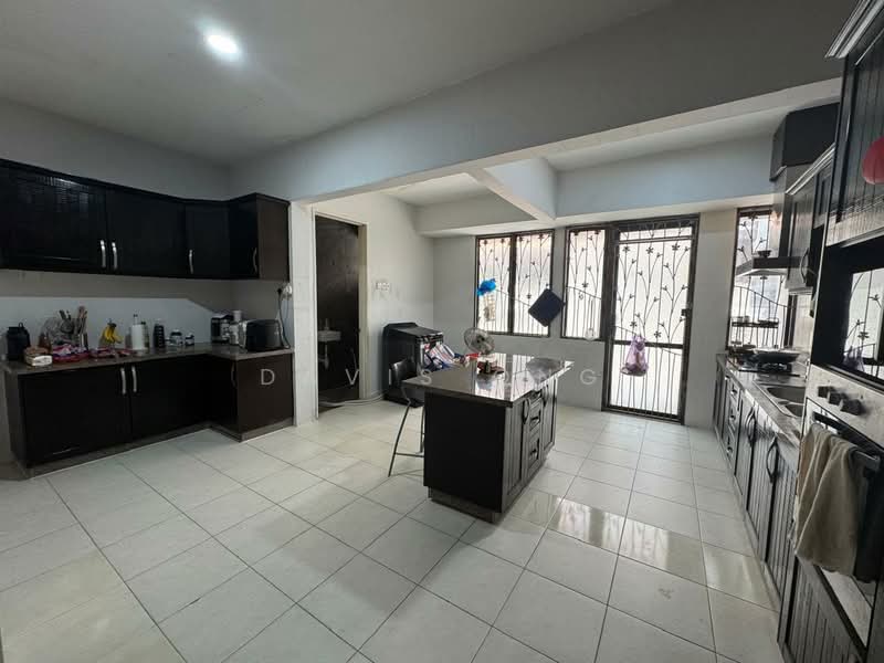 Rumah Berkembar untuk Dijual di Laman Residen Kipark Sri Utara (Batu Caves) - Davis Ong - Kitchen - PropertyGuru.com.my