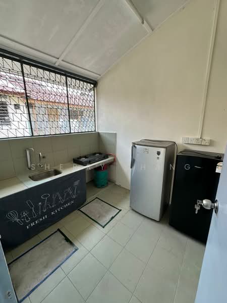 Rumah Teres 1 Tingkat untuk Disewa di Selayang (Selangor) - Sherry Chang - Kitchen - PropertyGuru.com.my