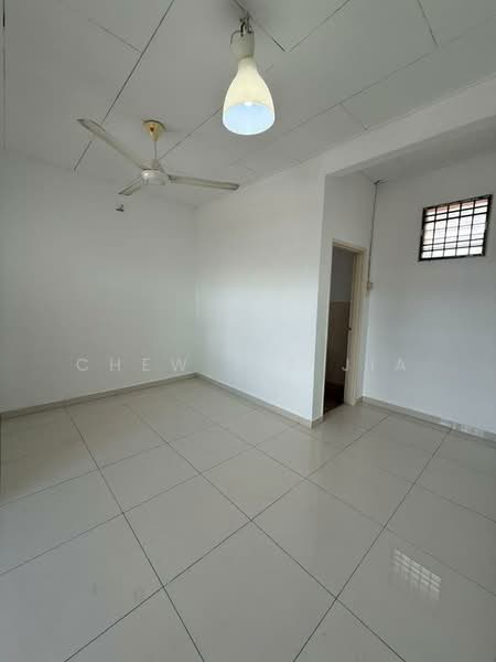 2-storey Terraced House for Sale in Taman Bukit Tiram (Ulu Tiram) - Chew Jia Jia - Interior - PropertyGuru.com.my