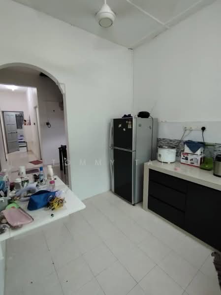 1-storey Terraced House for Sale in Kangkar Pulai (Skudai) - Tommy Tai - Kitchen - PropertyGuru.com.my