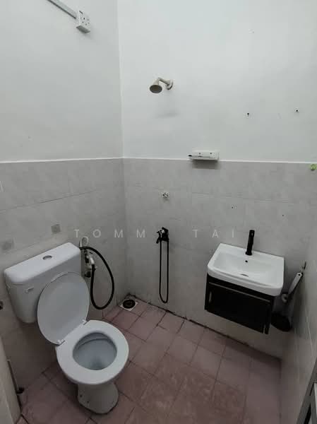 1-storey Terraced House for Sale in Kangkar Pulai (Skudai) - Tommy Tai - Bathroom - PropertyGuru.com.my