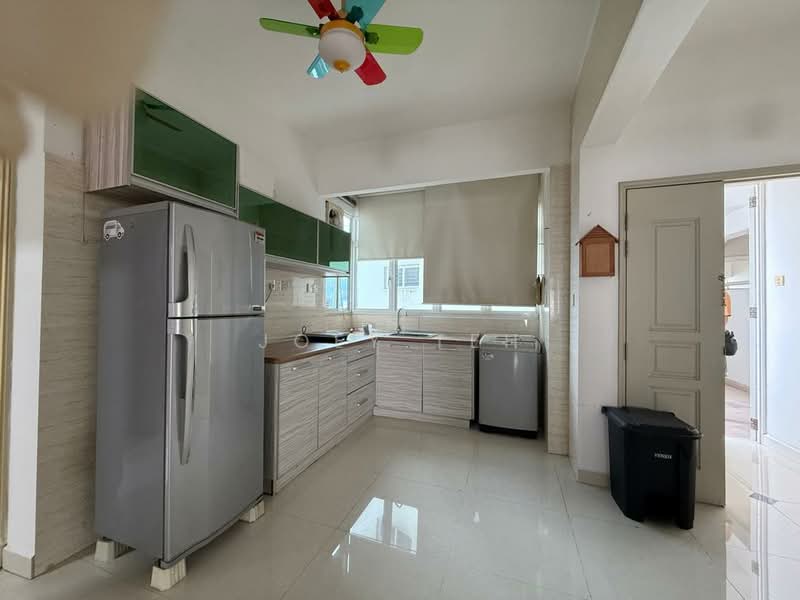 Condominium for Rent at Gurney Park Condominium - Joey Teh - Kitchen - PropertyGuru.com.my