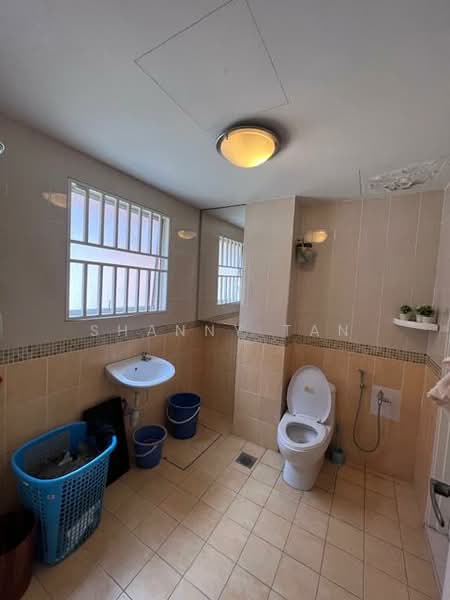 Terraced House for Sale in Bandar Sungai Long (Selangor) - Shanny Tan - Bathroom - PropertyGuru.com.my