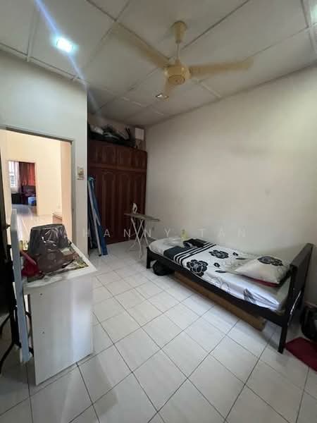 Terraced House for Sale in Bandar Sungai Long (Selangor) - Shanny Tan - Bedroom - PropertyGuru.com.my
