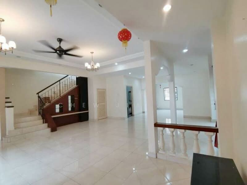 Rumah Teres 2 Tingkat untuk Dijual di Austin Perdana (Tebrau) - Chew Jia Jia - Living Room - PropertyGuru.com.my