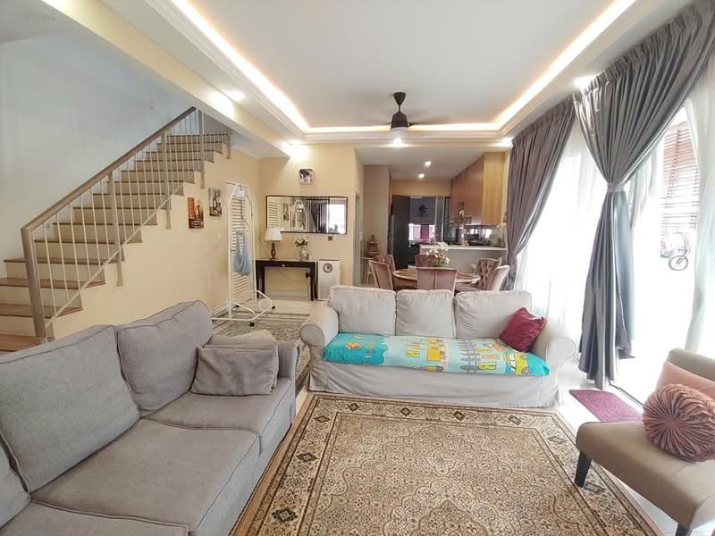 2-storey Terraced House for Sale in Shah Alam (Selangor) - KC Cheah - Living Room - PropertyGuru.com.my
