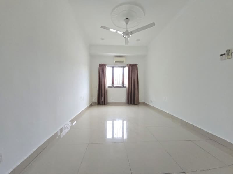 Rumah Teres 2 Tingkat untuk Dijual di Usj 3 (Subang Jaya) - Henrick Tan - Living Room - PropertyGuru.com.my