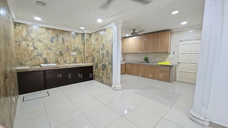 Rumah Teres 2 Tingkat untuk Dijual di Usj 3 (Subang Jaya) - Henrick Tan - Kitchen - PropertyGuru.com.my