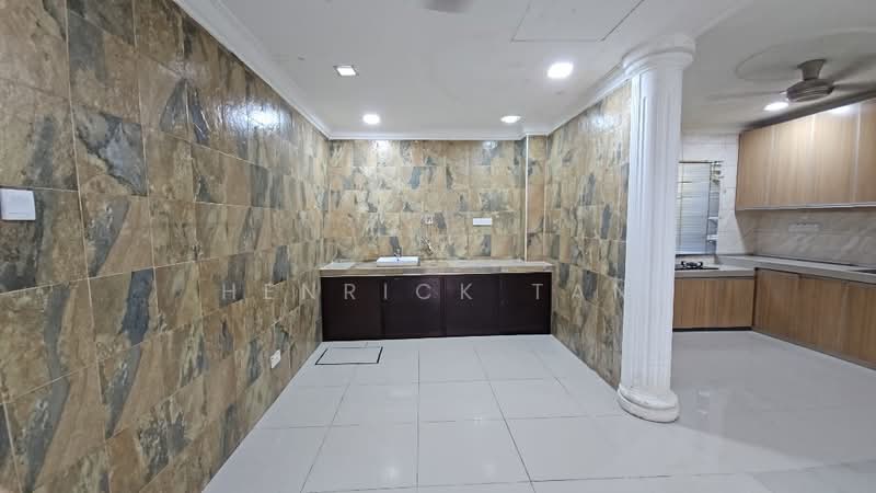Rumah Teres 2 Tingkat untuk Dijual di Usj 3 (Subang Jaya) - Henrick Tan - Kitchen - PropertyGuru.com.my