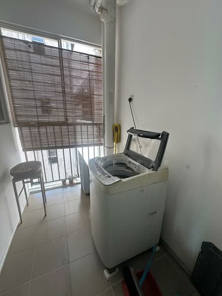 Servis Apartment untuk Disewa di The Zizz @ Damansara North - Elaine Yap - Balcony - PropertyGuru.com.my