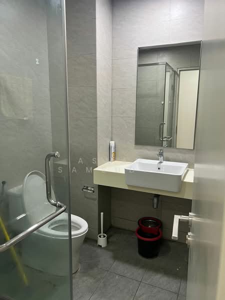 Condominium for Rent at Vivo Residential Suites - Asman Samsudin - Bathroom - PropertyGuru.com.my