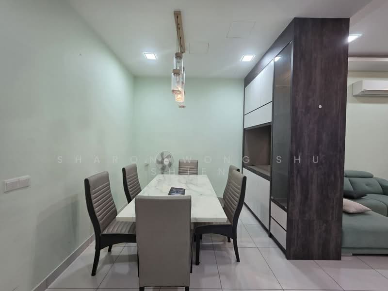 Rumah Teres 2 Tingkat untuk Dijual di Setia Tropika (Johor Bahru) - Sharon Wong Shu Shien - Dining Room - PropertyGuru.com.my