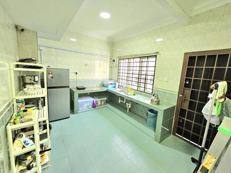 2-storey Terraced House for Sale in Taman Wawasan (Puchong) - SUNNY YONG - Kitchen - PropertyGuru.com.my