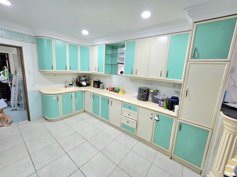 2-storey Terraced House for Sale in Taman Wawasan (Puchong) - SUNNY YONG - Kitchen - PropertyGuru.com.my
