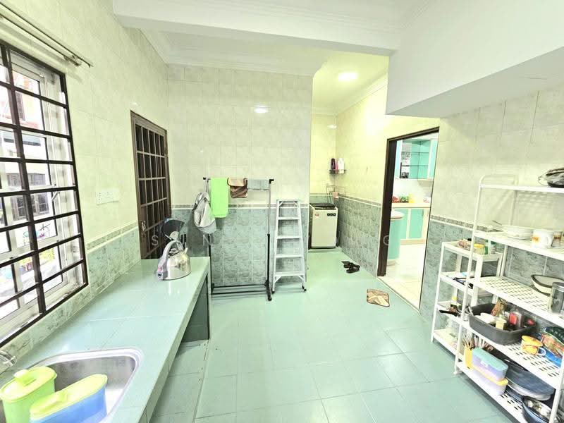 2-storey Terraced House for Sale in Taman Wawasan (Puchong) - SUNNY YONG - Kitchen - PropertyGuru.com.my