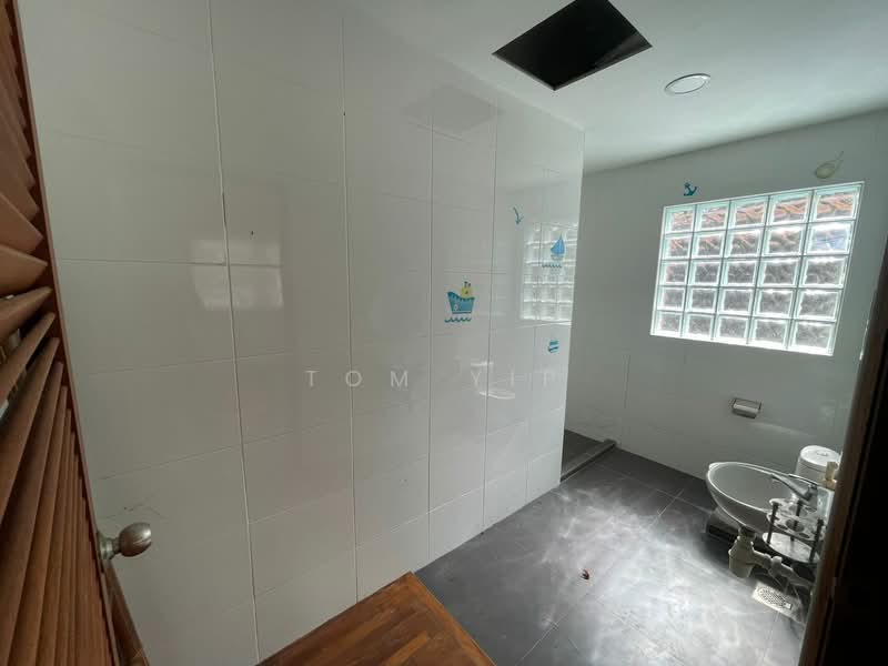 Bungalow for Sale in Shah Alam (Selangor) - Tom Yip - Bathroom - PropertyGuru.com.my