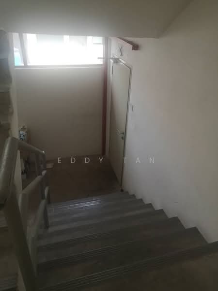 Factory for Rent in Puncak Alam (Selangor) - Eddy Tan - Corridor - PropertyGuru.com.my