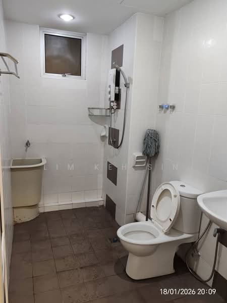 Condominium for Rent at The Golden Triangle Condominium - Lim Keh Sin - Bathroom - PropertyGuru.com.my
