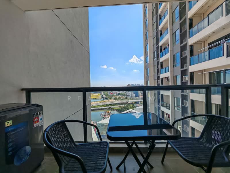 Kondominium untuk Disewa di R&F Princess Cove Phase 2-Seine Region - Real Chew - Balcony - PropertyGuru.com.my