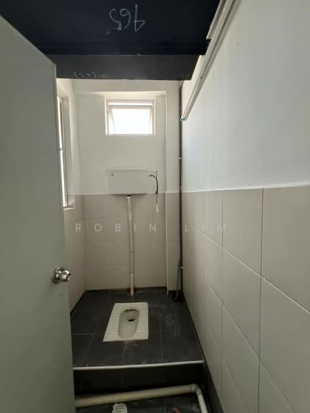 Shop for Rent in Taman Mutiara Mas (Skudai) - Robin Lim - Bathroom - PropertyGuru.com.my