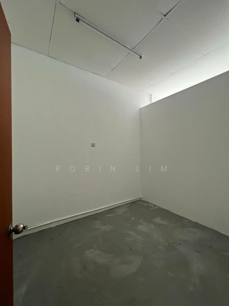 Shop for Rent in Taman Mutiara Mas (Skudai) - Robin Lim - Interior - PropertyGuru.com.my