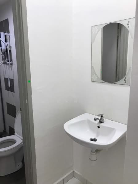 Condominium for Rent at The Golden Triangle Condominium - Lim Keh Sin - Bathroom - PropertyGuru.com.my