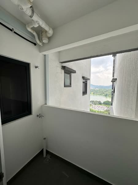 Servis Apartment untuk Disewa di M Luna - Jia Xuan - Balcony - PropertyGuru.com.my