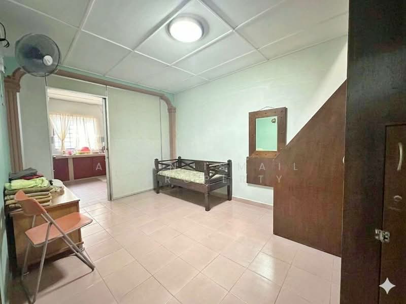 Rumah Teres 1 Tingkat untuk Dijual di Johor Bahru (Johor) - Azlan Ismail aiproperty - Living Room - PropertyGuru.com.my