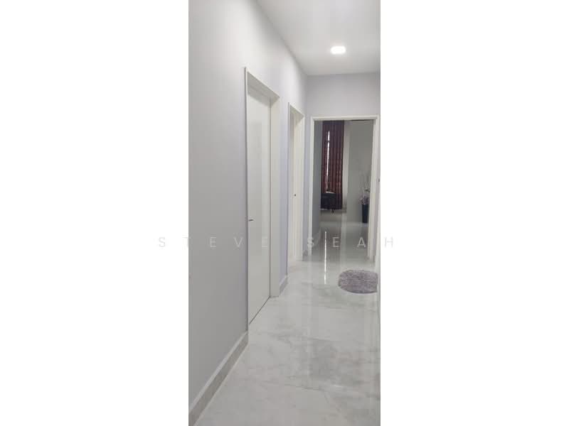 Pangsapuri untuk Dijual di Austin Regency (Pangsapuri Austin Perdana) - Steve Seah - Corridor - PropertyGuru.com.my