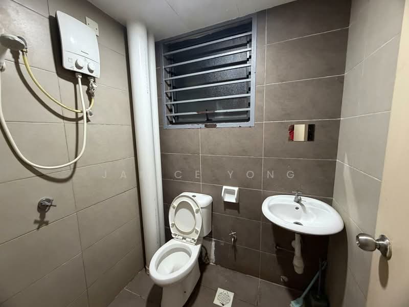 Servis Apartment untuk Disewa di ARC @ Austin Hills - Janice Yong - Bathroom - PropertyGuru.com.my