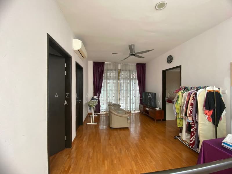 Semi-Detached House for Sale in Taman Impian Emas (Skudai) - Azlan Ismail aiproperty - Living Room - PropertyGuru.com.my