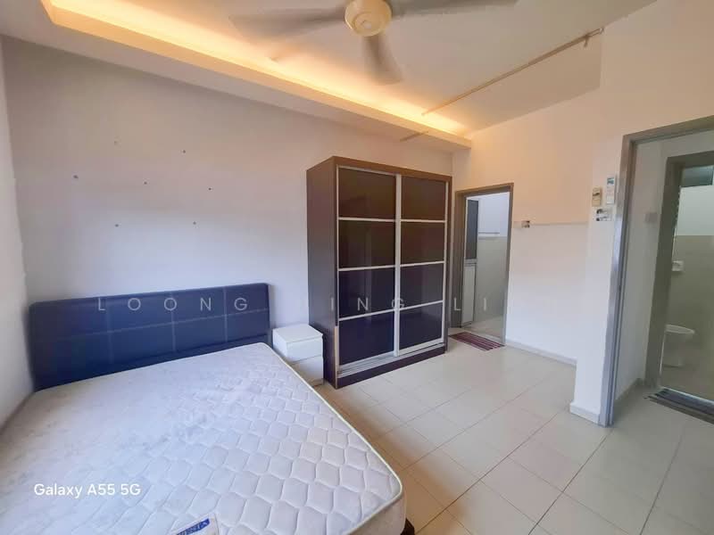 Pangsapuri untuk Disewa di Lake View Suites - Loong Hing Liong - Bedroom - PropertyGuru.com.my