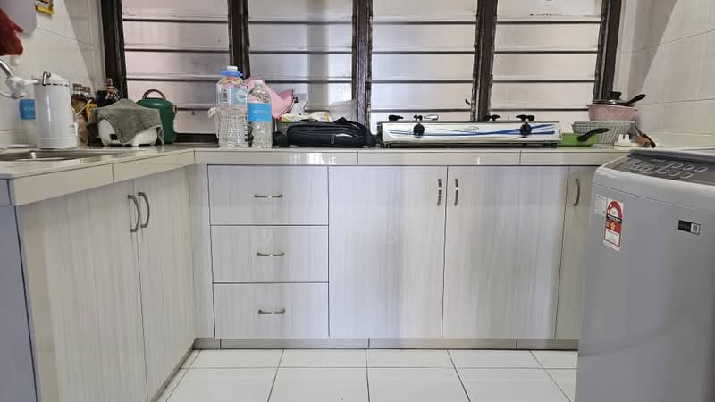 Pangsapuri untuk Disewa di Taman Jubilee Phase 5 - V. Goh - Kitchen - PropertyGuru.com.my