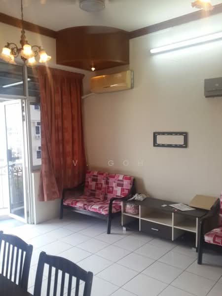 Pangsapuri untuk Disewa di Taman Jubilee Phase 5 - V. Goh - Living Room - PropertyGuru.com.my