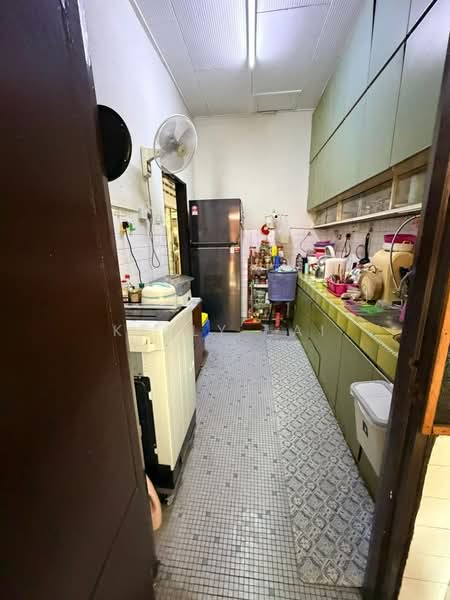 1-storey Terraced House for Sale in Taman Bukit Maluri (Kepong) - Kelly Lai - Kitchen - PropertyGuru.com.my