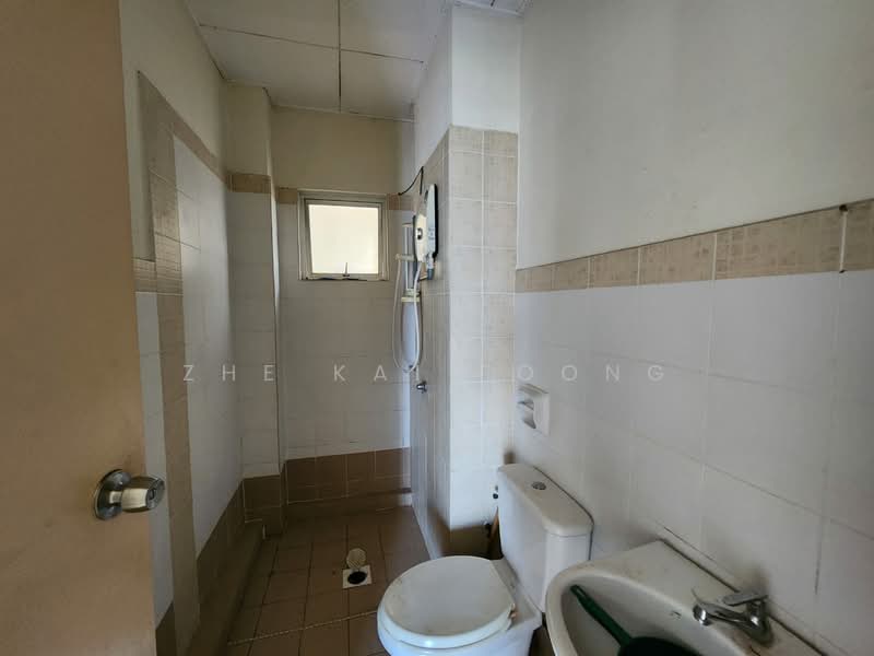 Kondominium untuk Dijual di Pudu Impian 2 - Vila Tropika - Zhe Kai Foong - Bathroom - PropertyGuru.com.my