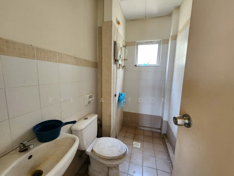 Kondominium untuk Dijual di Pudu Impian 2 - Vila Tropika - Zhe Kai Foong - Bathroom - PropertyGuru.com.my