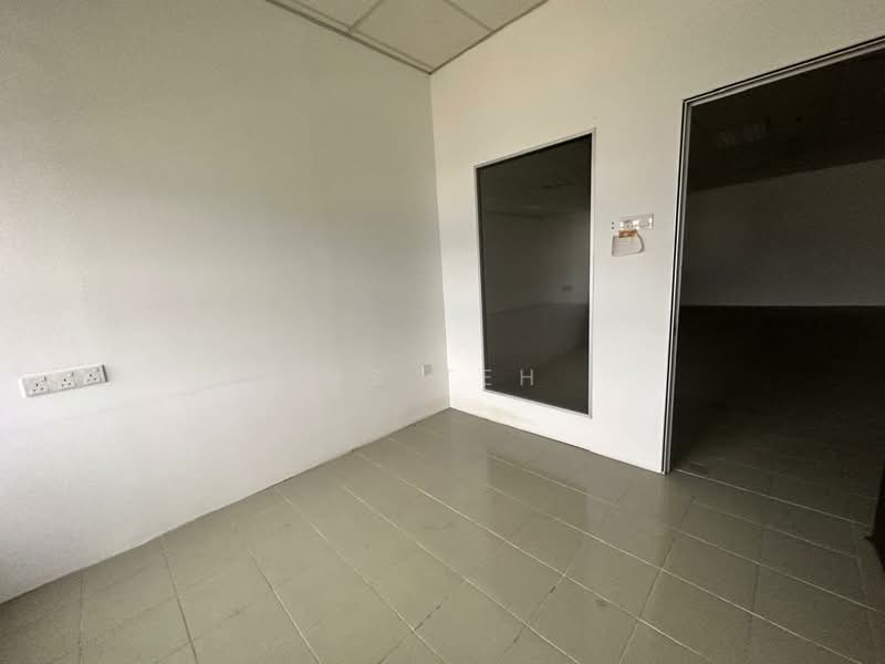 Detached Factory for Rent in Bandar Puncak Alam (Puncak Alam) - Ms Teh - Interior - PropertyGuru.com.my