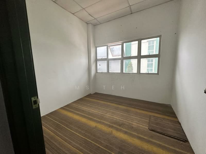 Detached Factory for Rent in Bandar Puncak Alam (Puncak Alam) - Ms Teh - Interior - PropertyGuru.com.my