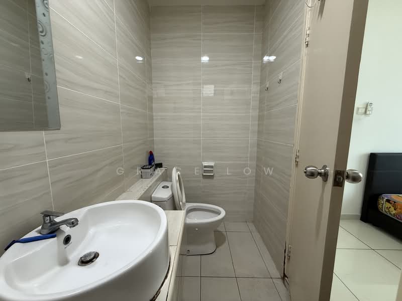 Service Residence for Sale at D'Summit Residences - Grace Low - PropertyGuru.com.my