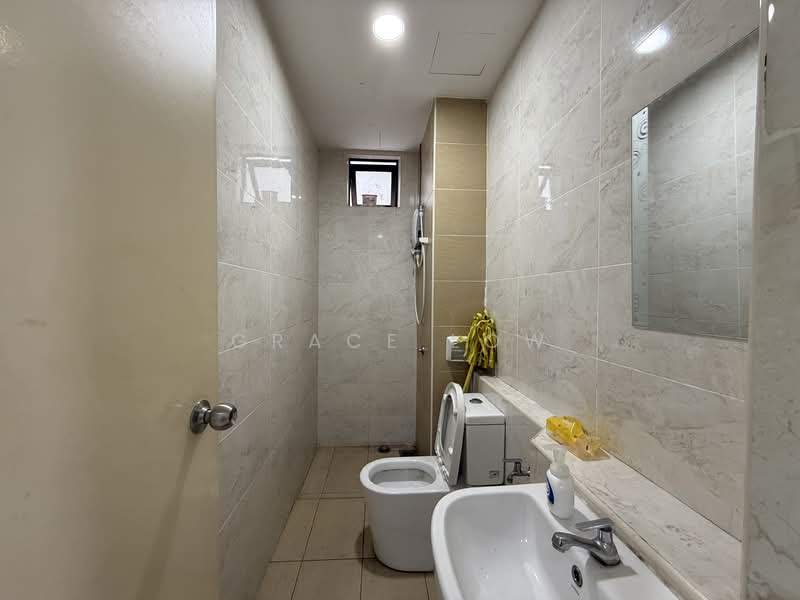 Service Residence for Sale at D'Summit Residences - Grace Low - PropertyGuru.com.my