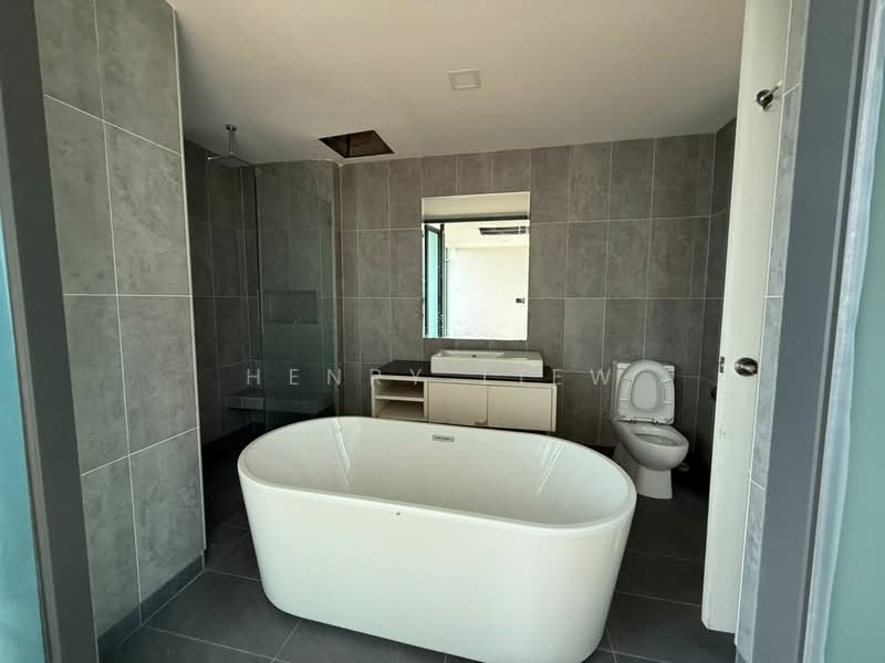 Rumah Teres 3 Tingkat untuk Dijual di Cyberjaya (Selangor) - Henry Liew - Bathroom - PropertyGuru.com.my