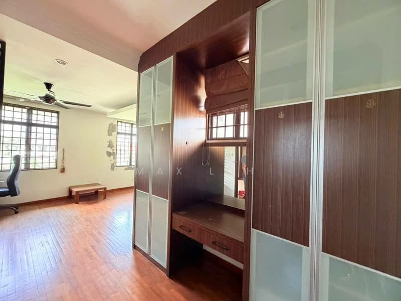 Semi-Detached House for Sale in Taman Perling (Perling) - Max Loh - Study - PropertyGuru.com.my