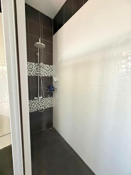 Semi-Detached House for Sale in Taman Perling (Perling) - Max Loh - Bathroom - PropertyGuru.com.my