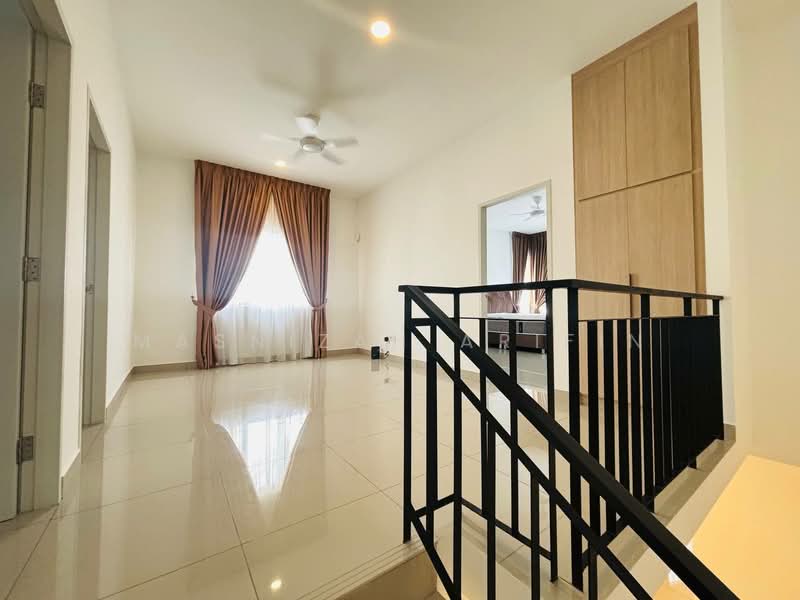 2-storey Terraced House for Sale in Cyberjaya (Selangor) - Masnizah Arifin - Living Room - PropertyGuru.com.my
